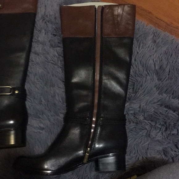 Black and Brown High boots - Picture 3 of 3